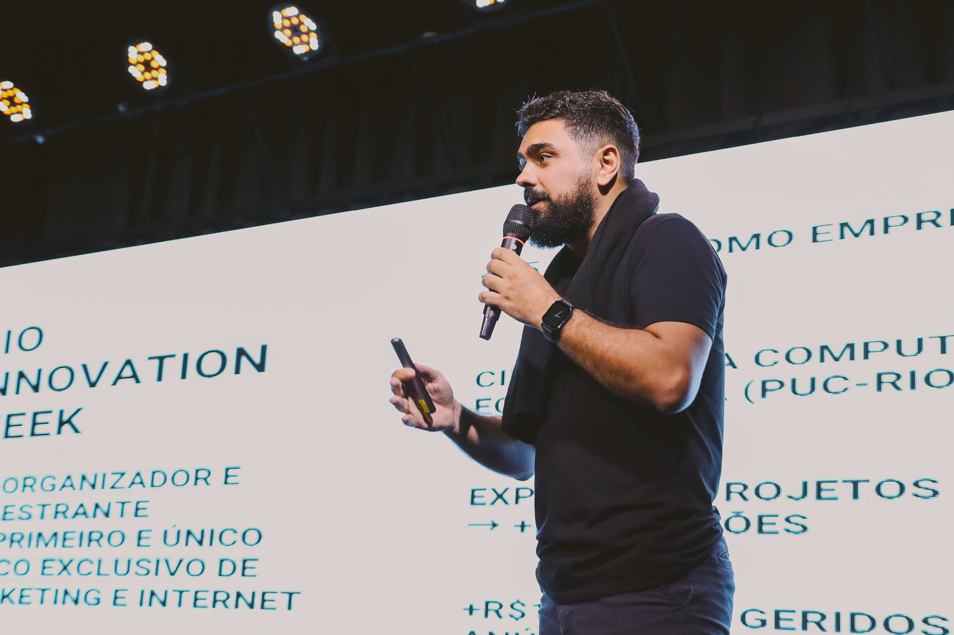 Gio Capano no palco